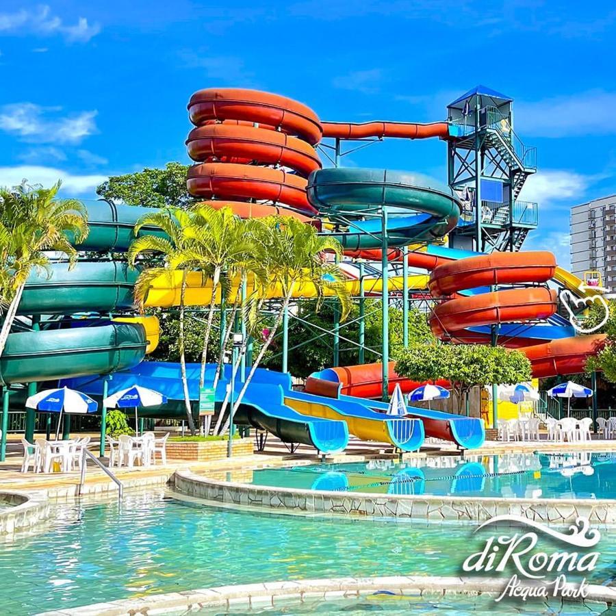 Hotel Diroma Fiori Com Um Dia De Acesso No Acqua Park Diroma Caldas Novas Kültér fotó