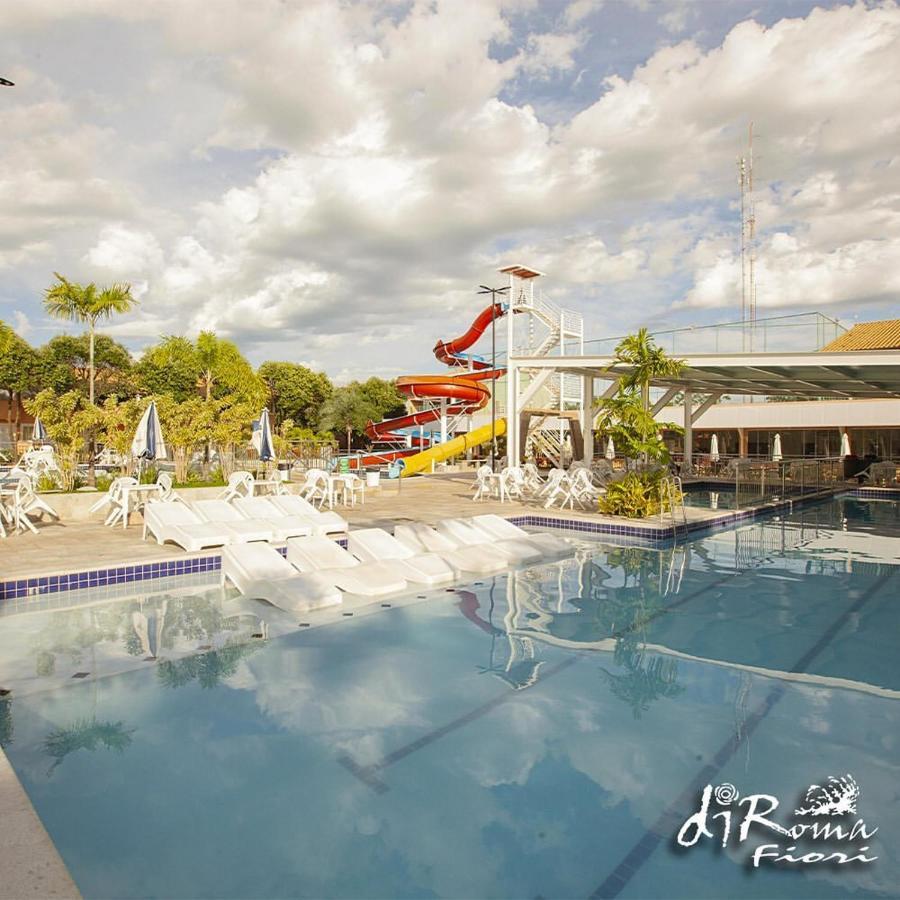 Hotel Diroma Fiori Com Um Dia De Acesso No Acqua Park Diroma Caldas Novas Kültér fotó