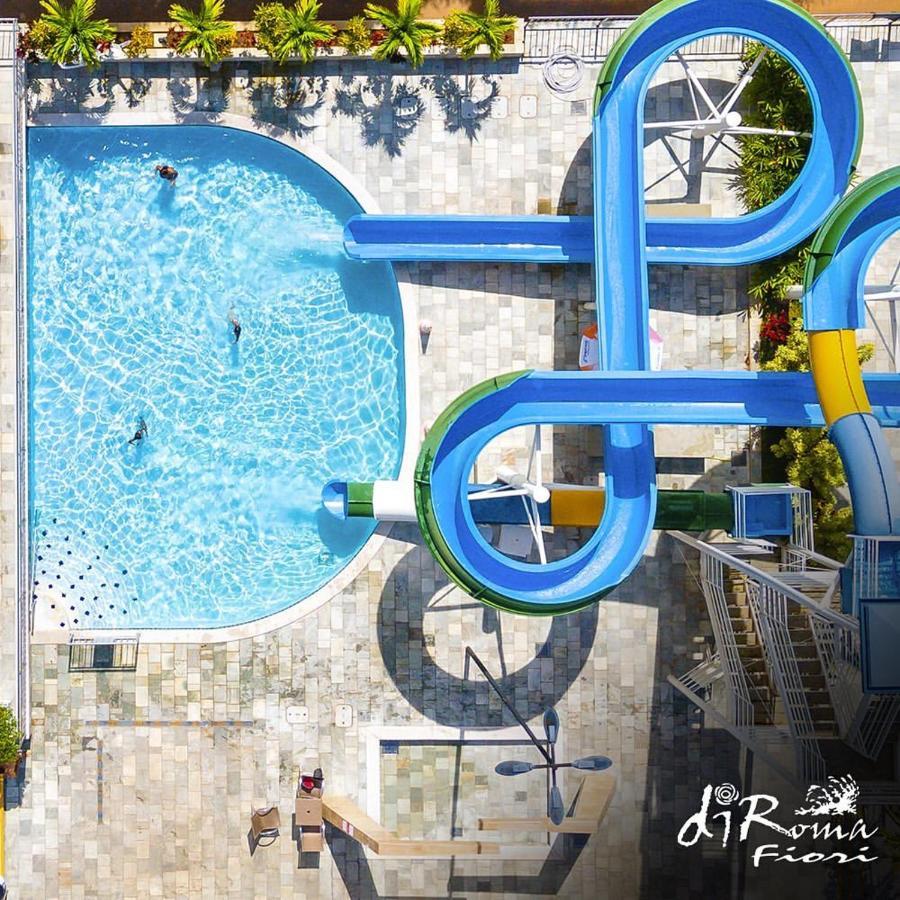 Hotel Diroma Fiori Com Um Dia De Acesso No Acqua Park Diroma Caldas Novas Kültér fotó